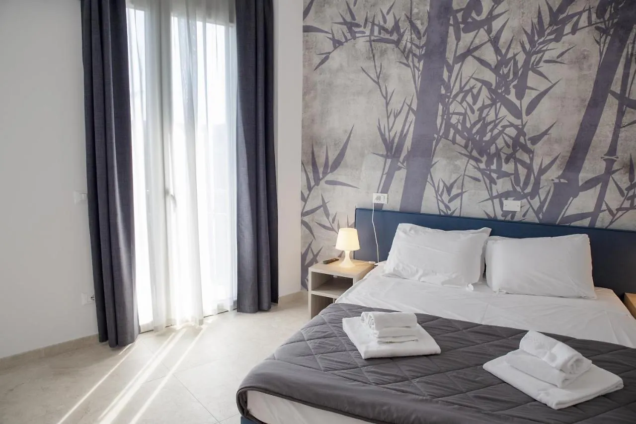 Residence Molino - Holiday Apartments Manerba del Garda 3*,