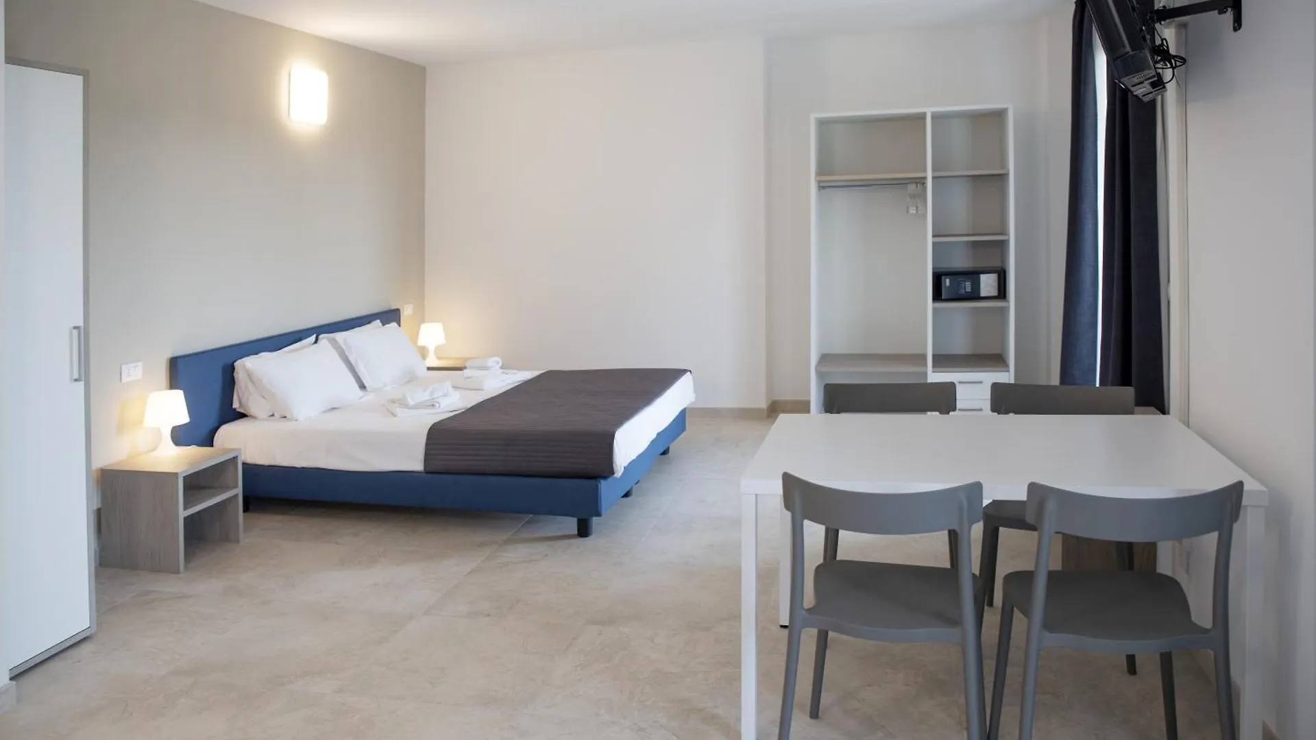 Residence Molino - Holiday Apartments Manerba del Garda Italy