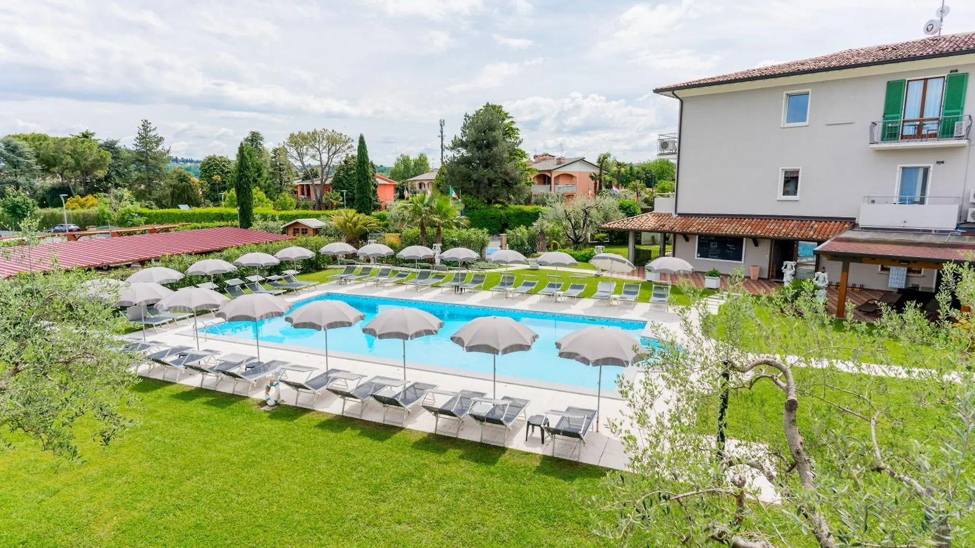 *** Aparthotel Residence Molino - Holiday Apartments Manerba del Garda Italy