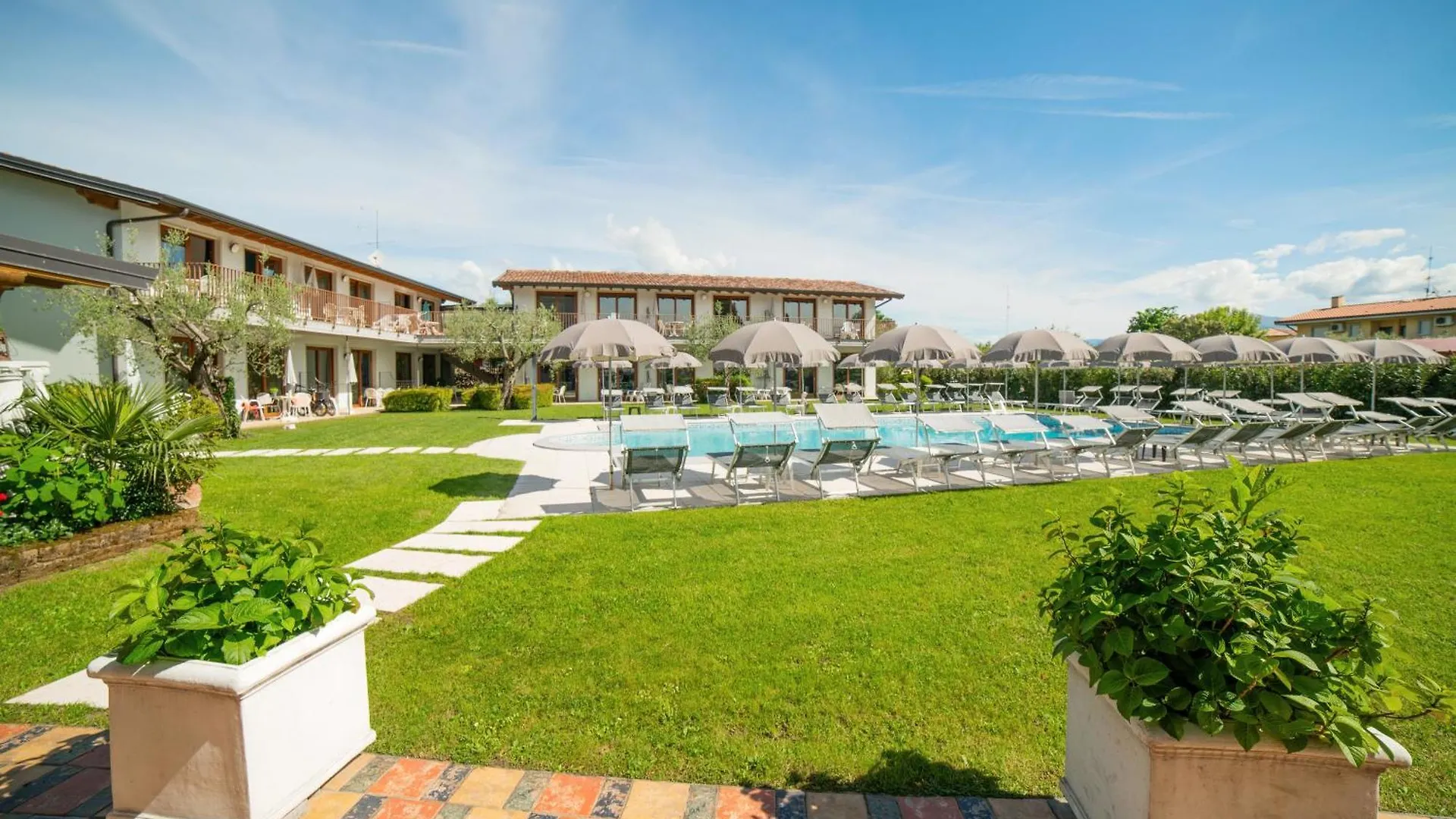 Residence Molino - Holiday Apartments Manerba del Garda 3*,  Italy