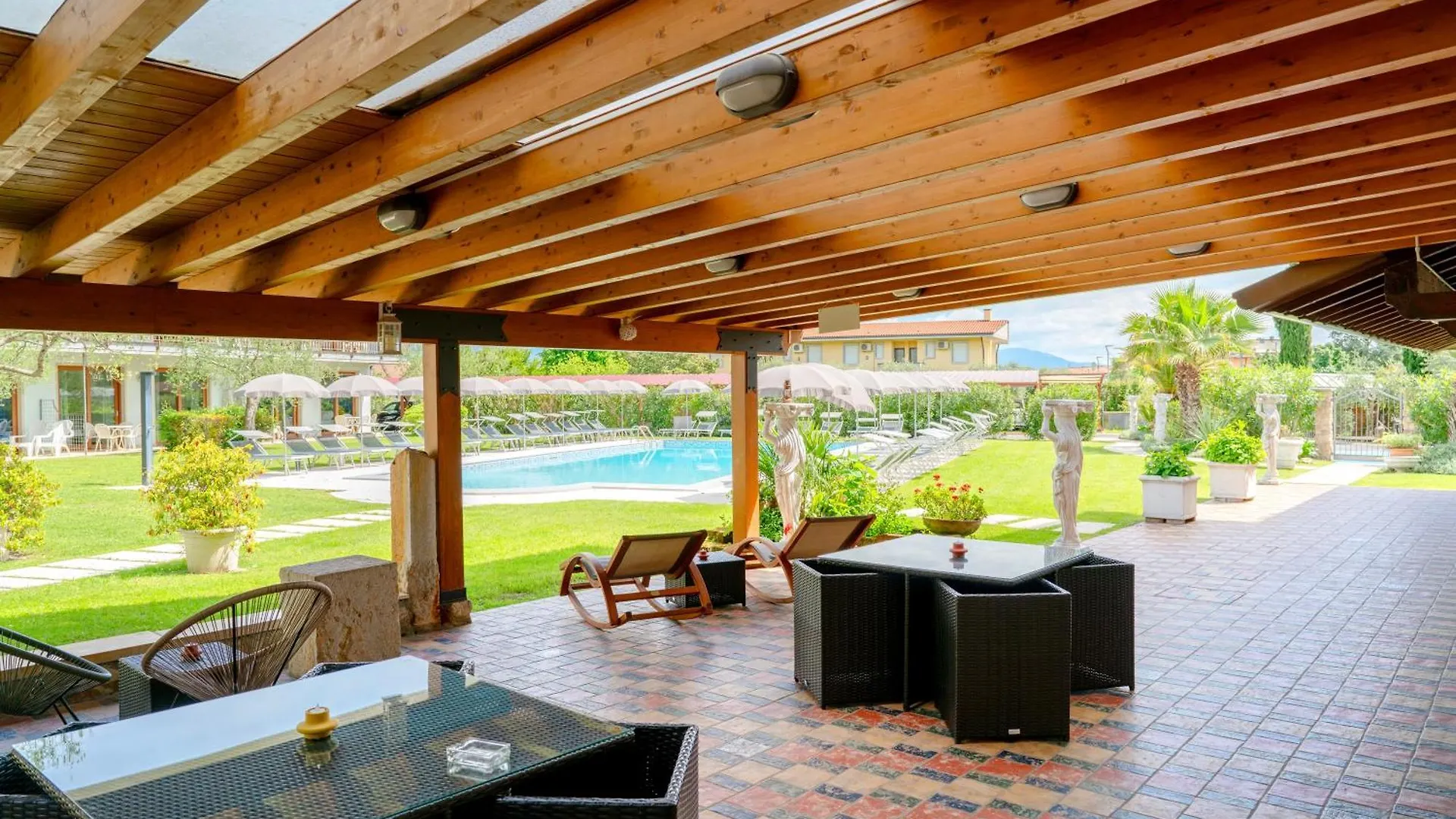 Hotel apartamentowy Residence Molino - Holiday Apartments Manerba del Garda